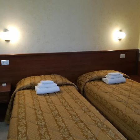 Hotel Marco Polo Self Check-In بولونيا المظهر الخارجي الصورة