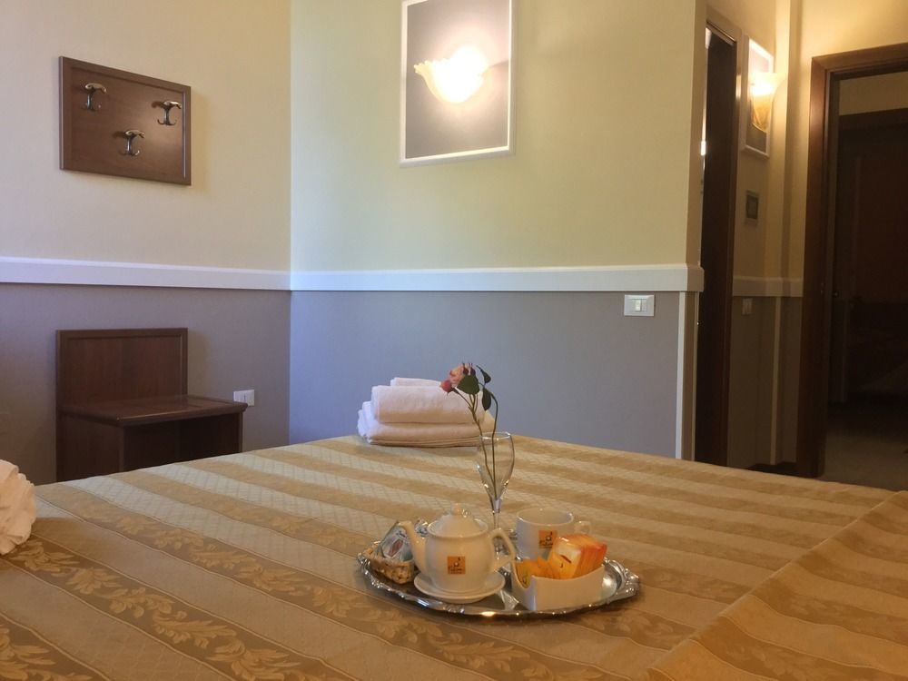 Hotel Marco Polo Self Check-In بولونيا المظهر الخارجي الصورة