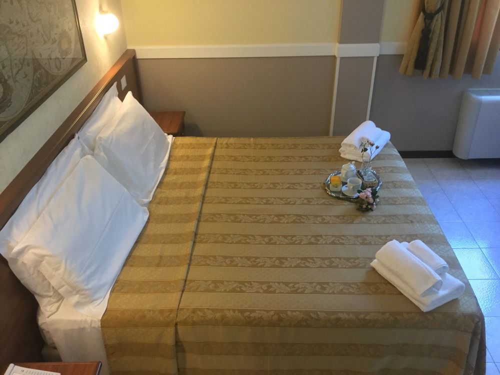 Hotel Marco Polo Self Check-In بولونيا المظهر الخارجي الصورة
