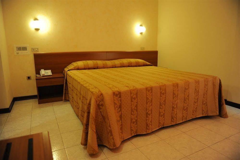 Hotel Marco Polo Self Check-In بولونيا المظهر الخارجي الصورة